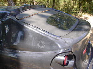 
La partie arrire de la BMW V5 semble tre quipe d'un becquet de malle, comme sur la BMW X6.

 